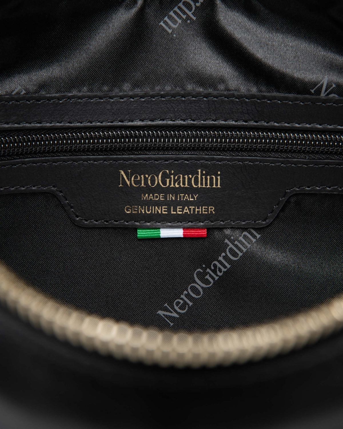 Nerogiardini borsa Hobo