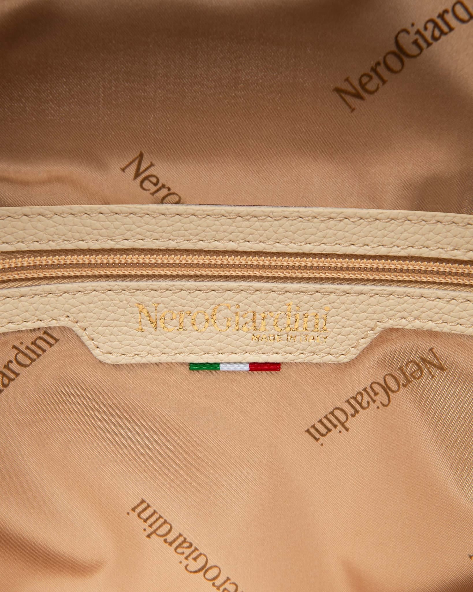 Nerogiardini zainetto panna